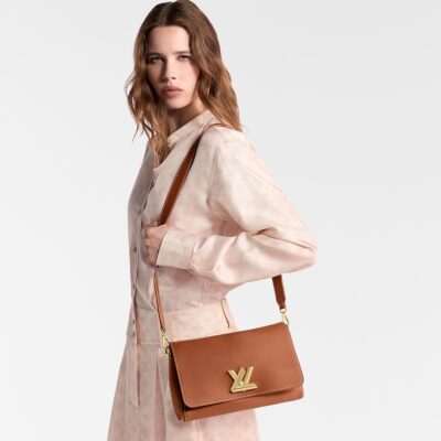 Louis Vuitton Soft Twist Bag - Image 5